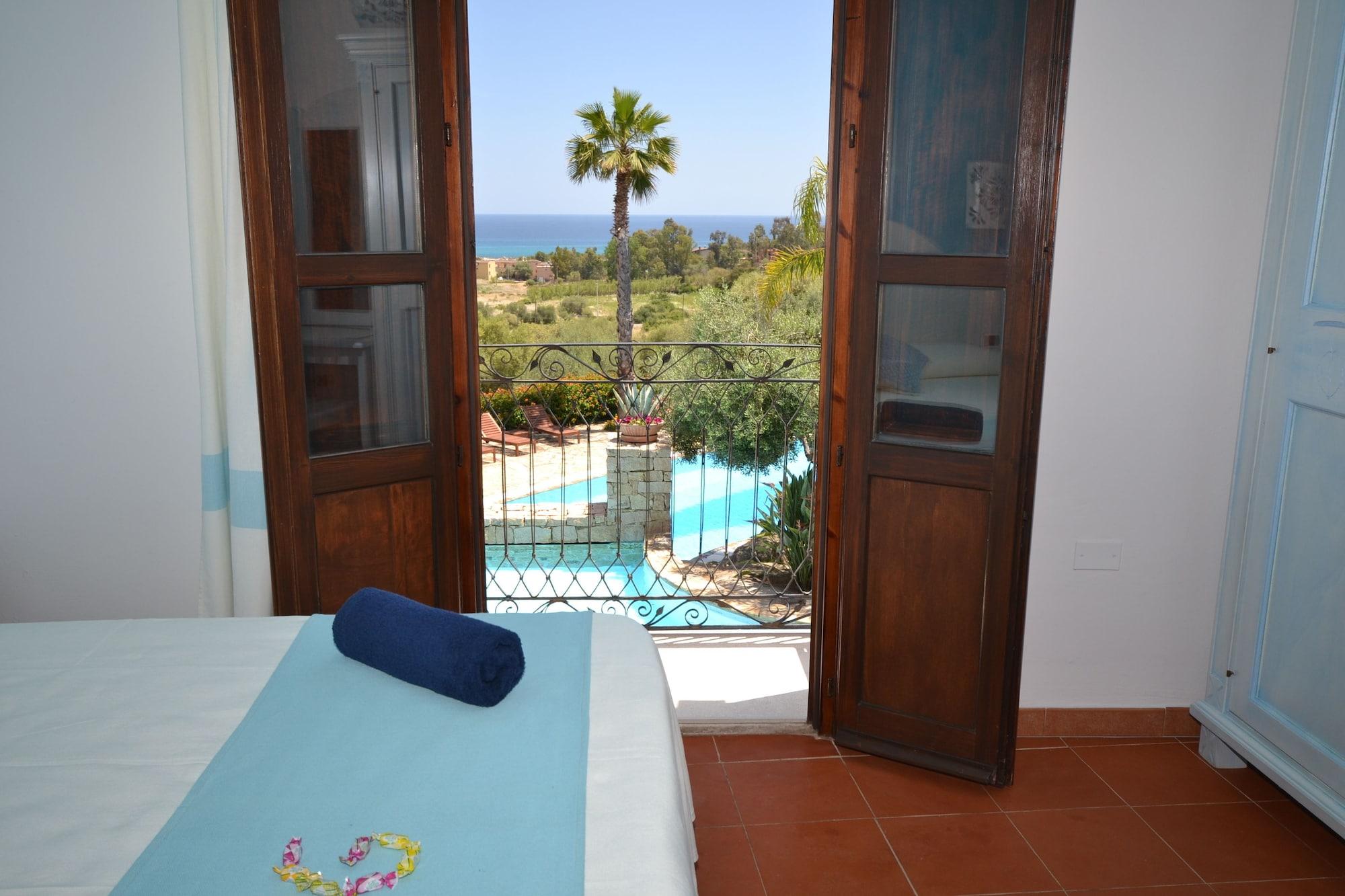 Felix Hotels - Galanias Hotel & Retreat Bari Sardo Dış mekan fotoğraf