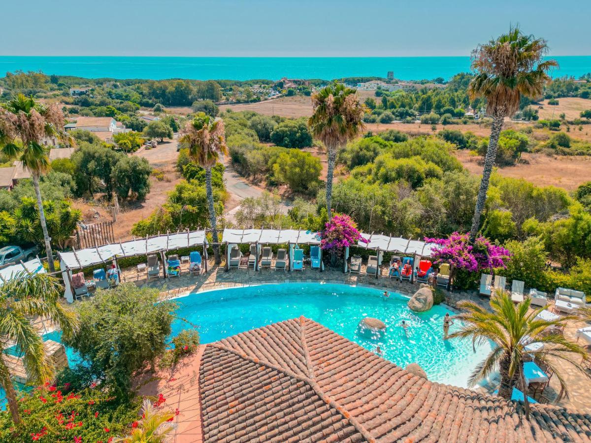 Felix Hotels - Galanias Hotel & Retreat Bari Sardo Dış mekan fotoğraf
